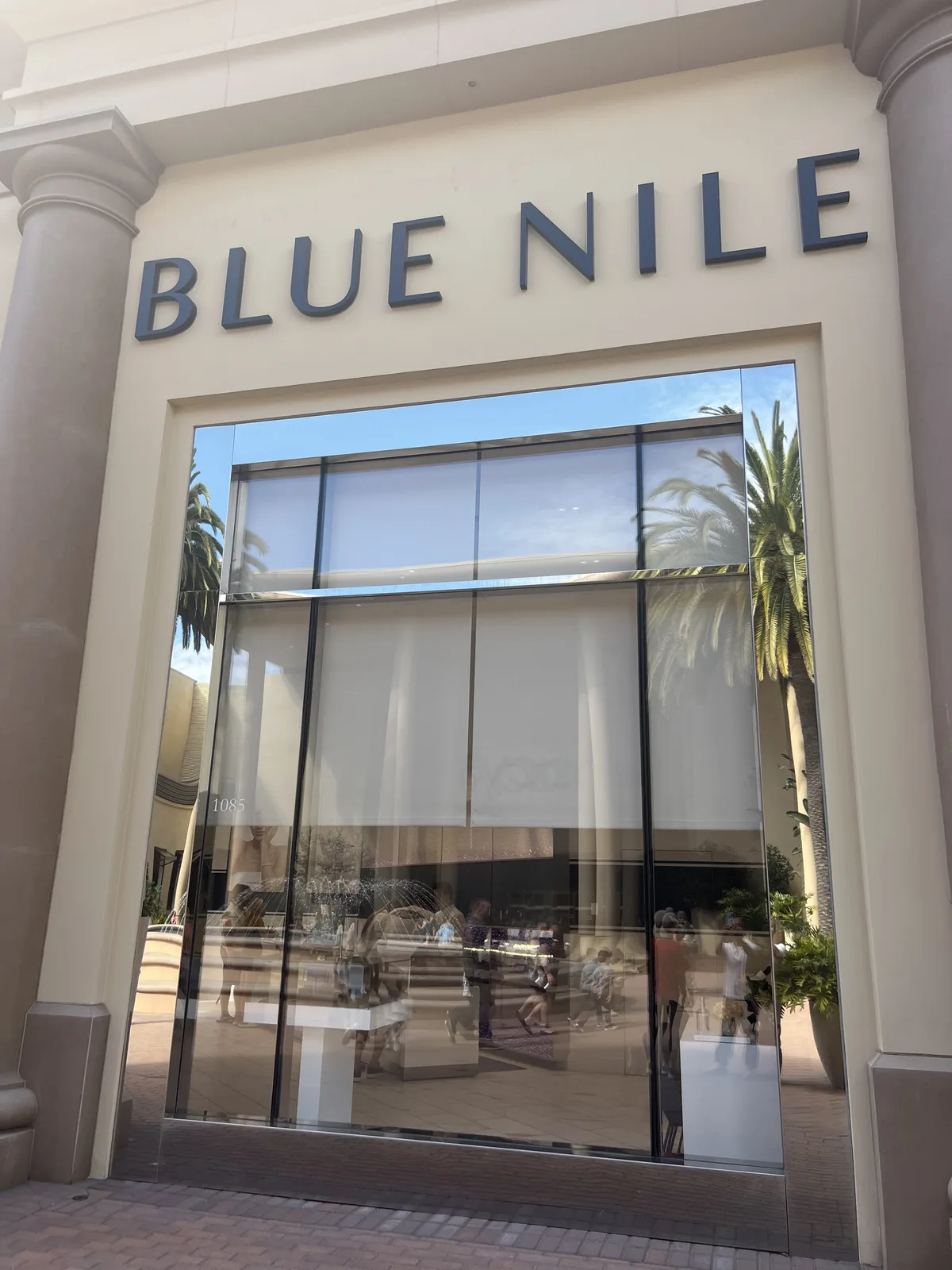 Blue Nile 加州 Fashion Island 门店门面