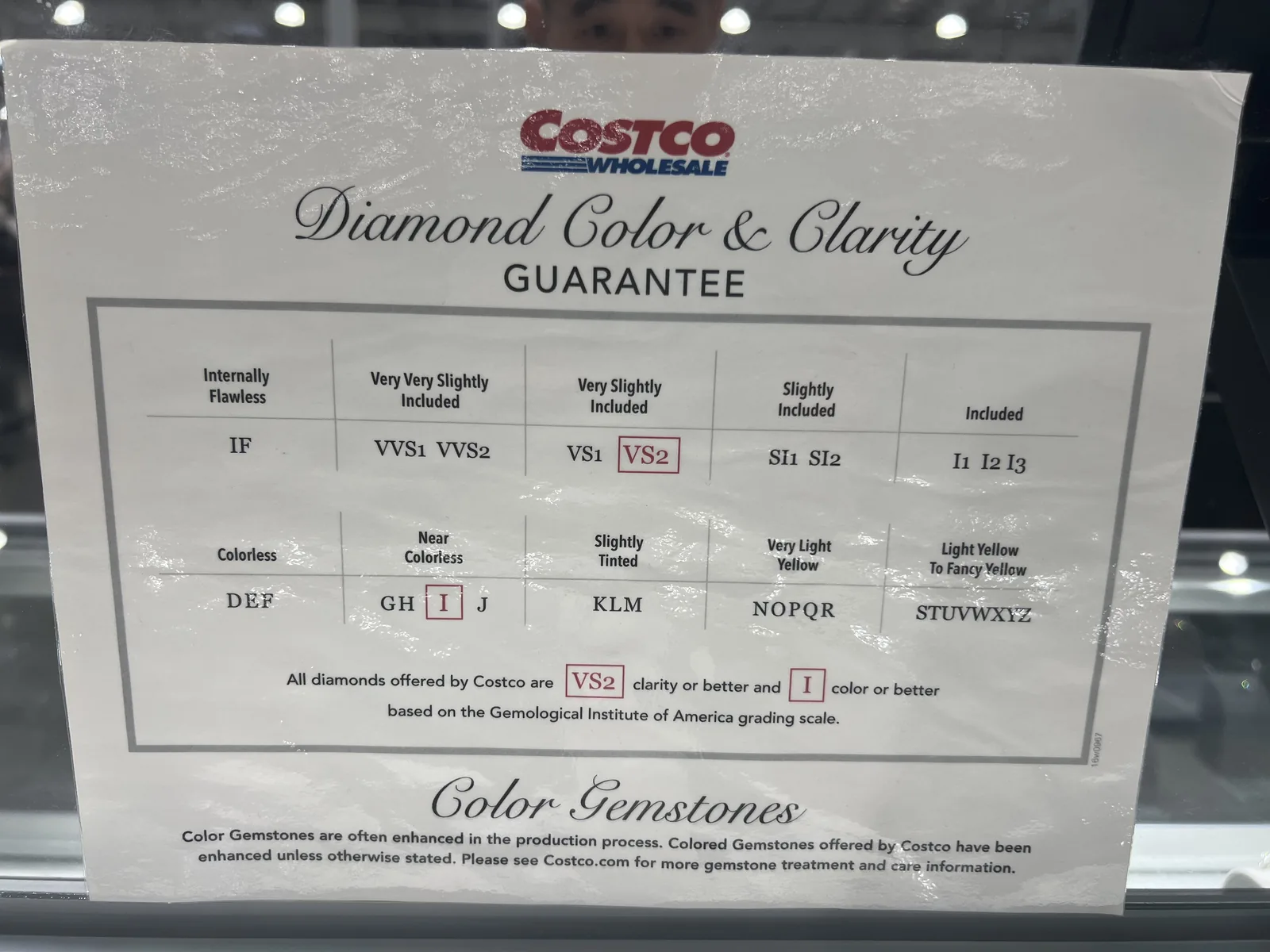 Costco 的 Diamond Color and Clarity Guarantee 品质保证表,标注 VS2 净度或更好、I 色或更好