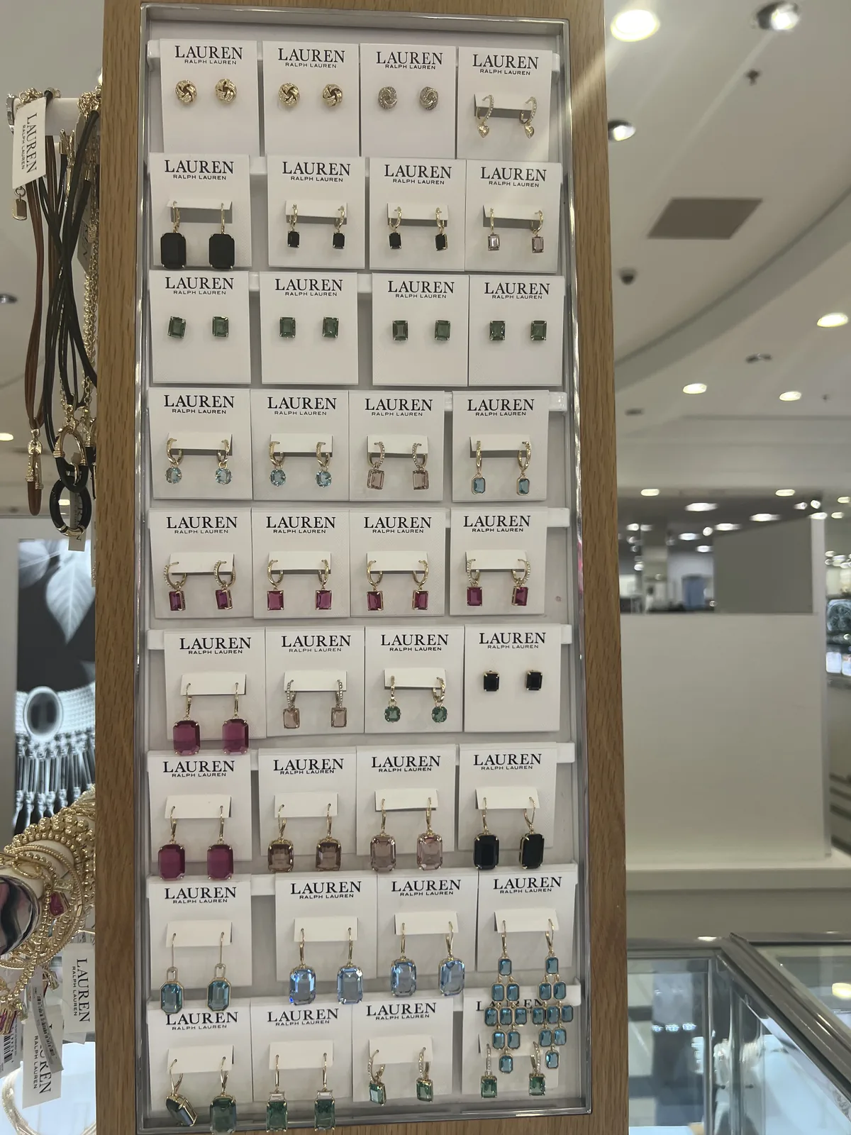 Macy's Lauren Ralph Lauren 彩色玻璃仿宝石耳坠陈列塔,绿蓝粉黑多色祖母绿切割