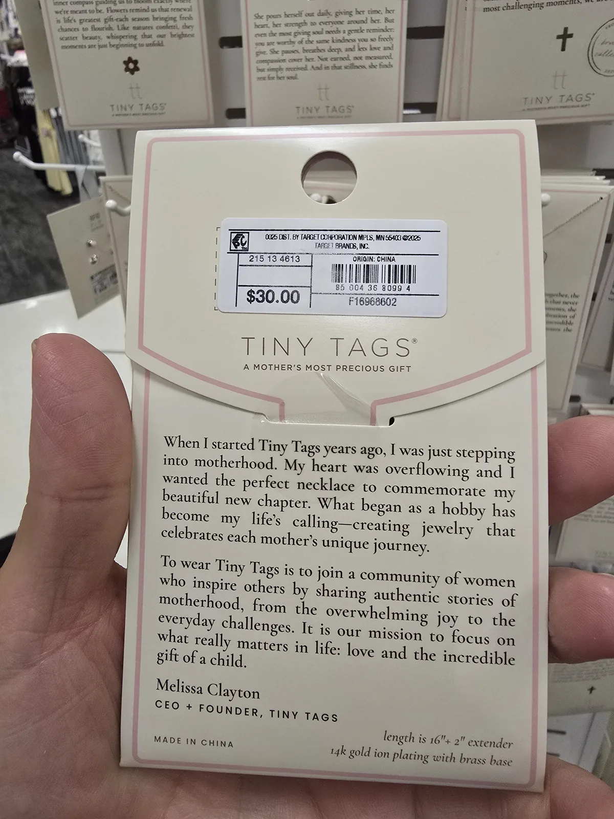 Target Tiny Tags 情感礼赠吊坠纸卡,印母女之情故事,价签 30 美元